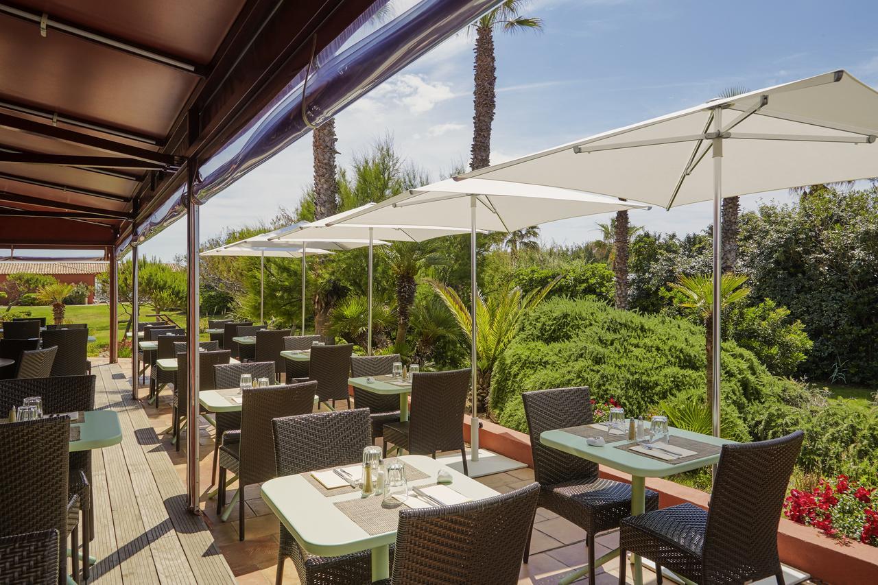 Ibis Thalassa Hyeres Plage Buitenkant foto